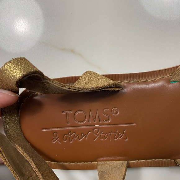 Toms & Other Stories Metallic Lexie Sandals - Picture 3 of 6